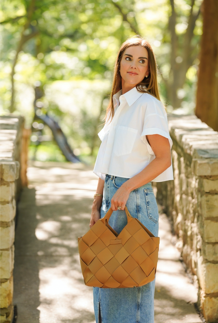 The Dallas Classic Tote in Camel — Parker & Hyde